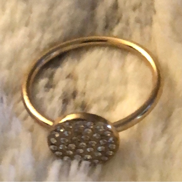 NWOT gold ring size 8 - Picture 2 of 3